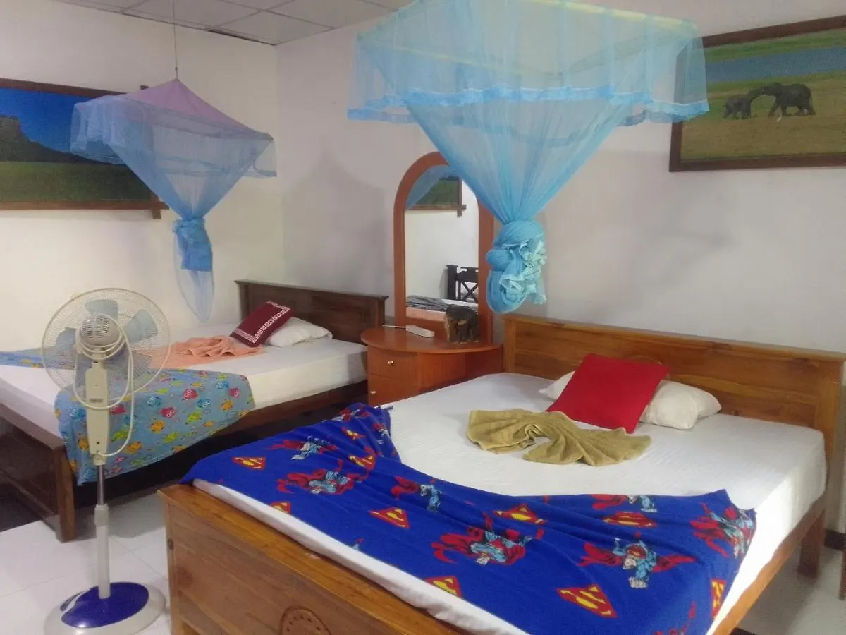 Hostel Sigiriya Village Home Stay & Private Room