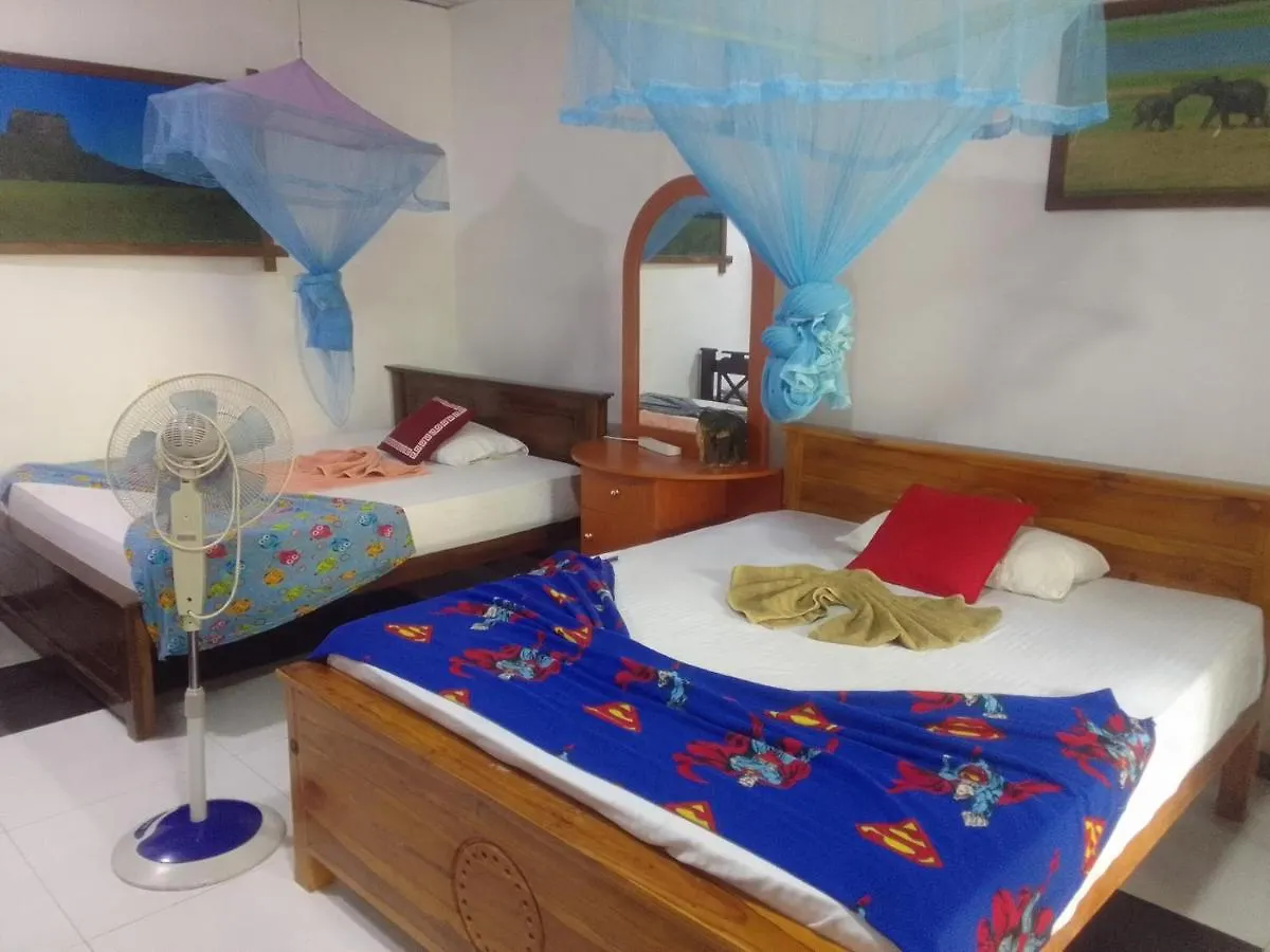Hostel Sigiriya Village Home Stay & Private Room