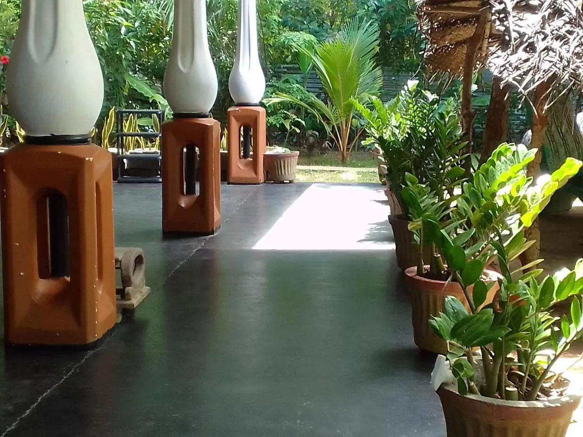 Sigiriya Village Home Stay & Private Room 0*,