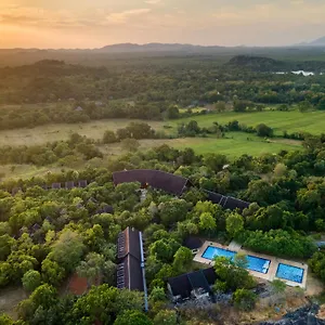 5* Hotel Occidental Paradise Dambulla